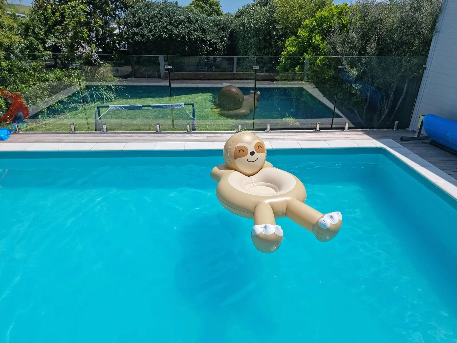 Bambini in piscina: divertimento e sicurezza